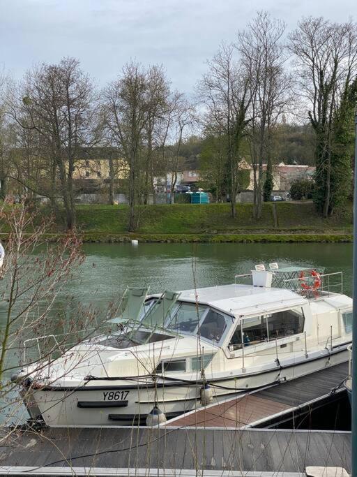 Charmant Bateau Sur La Marne La Ferte-sous-Jouarre Luaran gambar