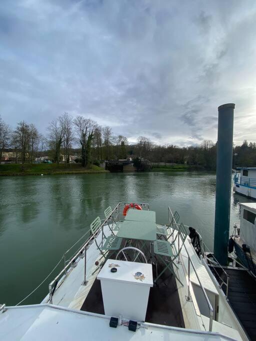 Charmant Bateau Sur La Marne La Ferte-sous-Jouarre Luaran gambar